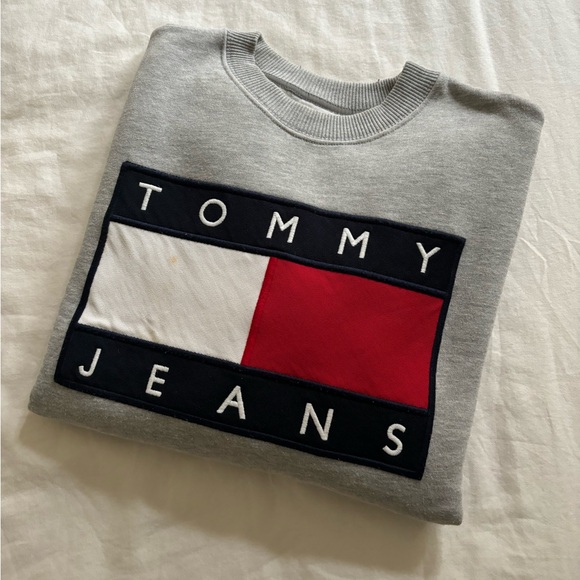 Tommy Hilfiger Sweaters - Tommy Hilfiger Crewneck Sweater